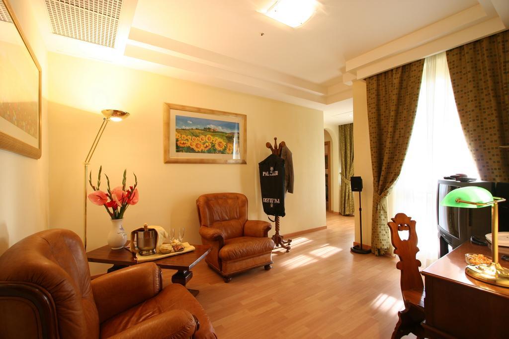 Hotel Villa Luca К'янчіано-Терме Номер фото